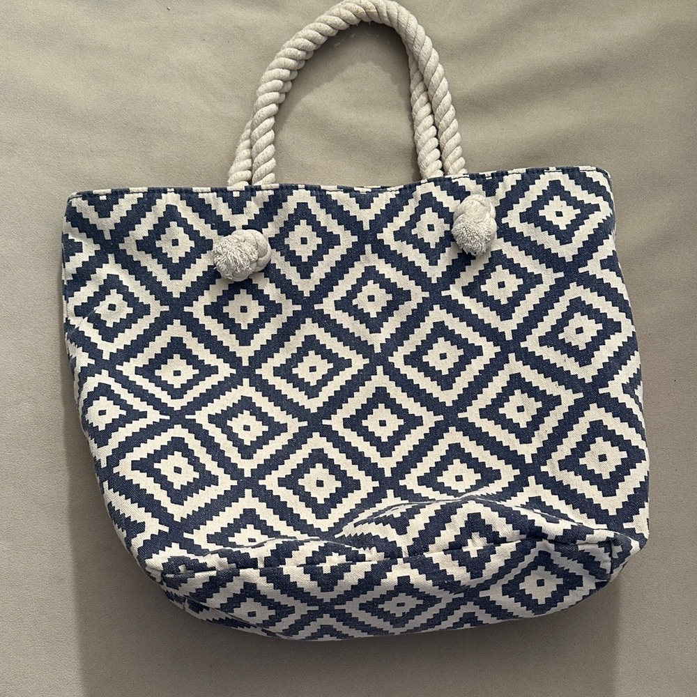 Summer & Rose Navy and Bone Geometric Tote Bag